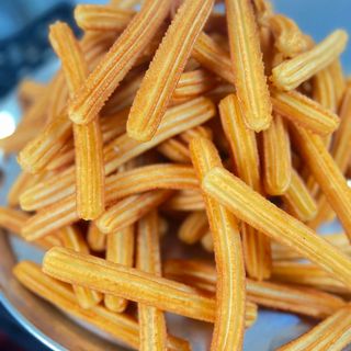 2 Pack de Churros (12 Churros y 2 Vasos chocolate)