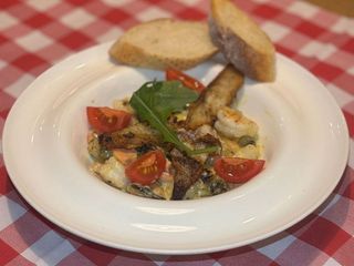 Соте з морепродуктів у вершковому соусі (300g)