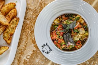 გრილზე შემწვარი ბოსტნეულის სალათი