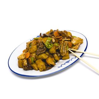 67 Свинско с пресни картофи