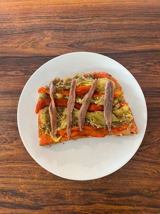 Tostada De Escalivada Y Anchoas