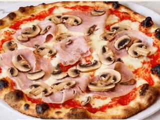 Prosciutto e Funghi