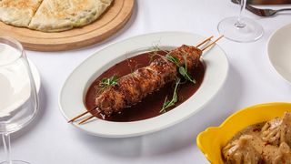 საქონლის სუკის მწვადი საფერავის სოუსით