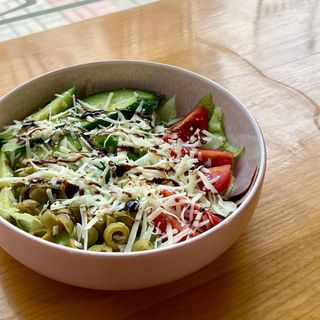 Салат овочевий