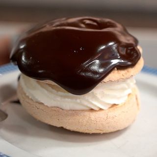 Cardenal Amb Xocolata Desfeta