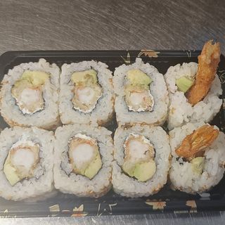 U46 uramaki gamberi fritti e avocado 