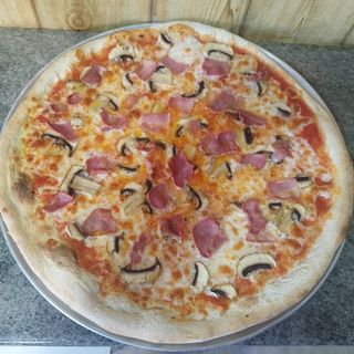 Pizza Bacón (40 x 40 Cm.)