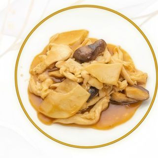 203 Maiale funghi bambù