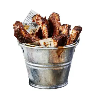 Classic BBQ bucket