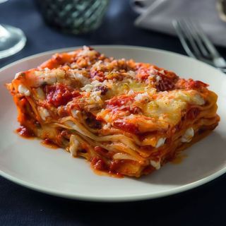 Lasagna De Carne Bolognesa
