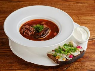 Borsch з канапкою (400g)