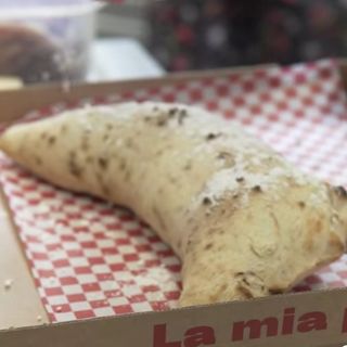 Calzone Nutella Al Pistacchio