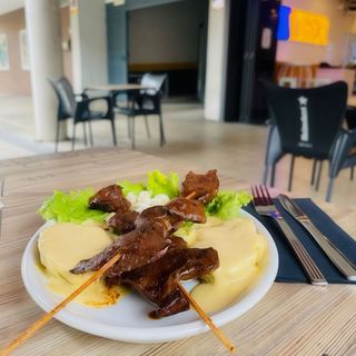 PINTXO ANTICUCHOS