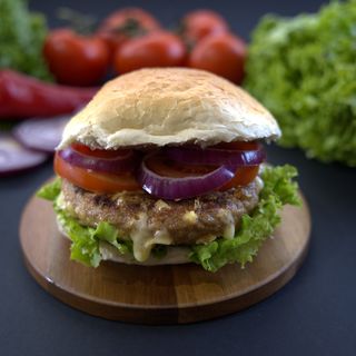 Gurmanska pljeskavica velika 300 gr 