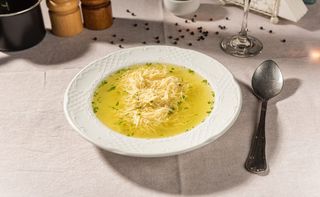 Supa de pui cu taitei