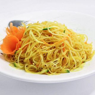 53. Spaghetti di riso al curry