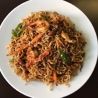 Noodles Salteados A La Salsa Teriyaki