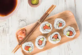 53. Sushi Flameado (6 Pzs.)