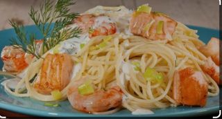 Tallarines Con Gambas Y Salmón