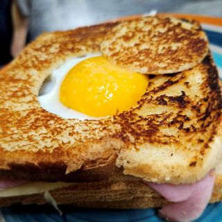 Entrepà Bikini Amb Ou