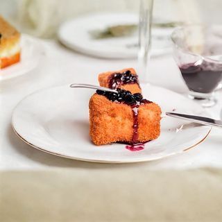 Паниран камембер (150г)