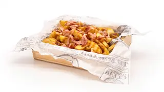 Patatas Rústicas Con Salsa BBQ y Bacon