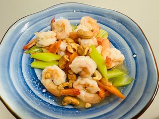 63 Gamberi con anacardi