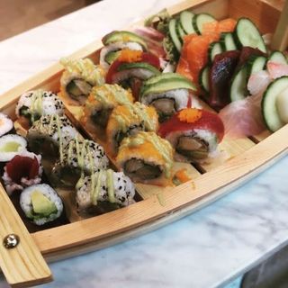 165 .-Sushi Barco 32pzs.