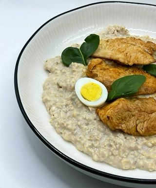 Вівсянка з курячим філе