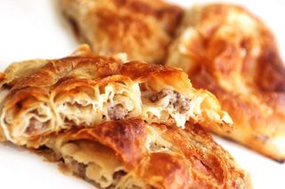 Burek sjeckani