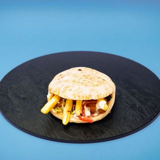 Pita libanese falafels