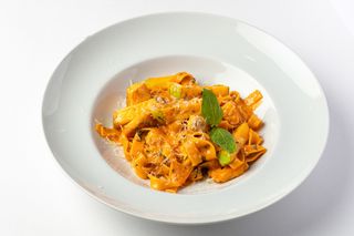 Фетучини с семгой (300 гр.)