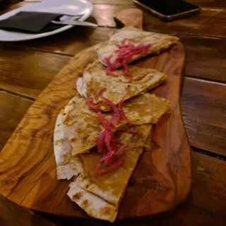 Quesadilla De Cochinita Pibil