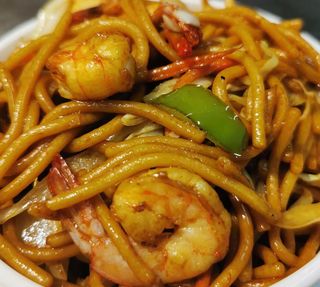 31. Tallarines con gambas