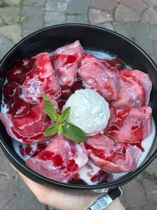 Вареники з вишнею