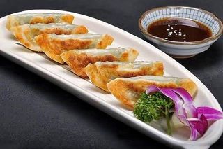 u074. Gyozas