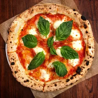 Pizza Margherita bufala