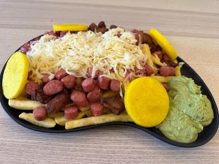 14. Salchipapas La Chimba