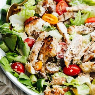 CHICKEN CAESAR SALAD