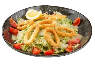 Салата Цезар с калмари (350г)