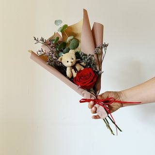 Ramo de  1 Rosa Roja + Osito Palo 