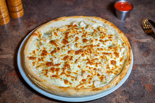 Bianco Chicken Pizza Standard 550 g