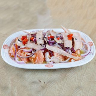 Ensalada De Tomate Con Ventresca