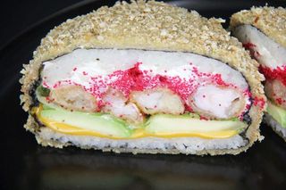 Бургер-суші з тигровою креветкою темпура