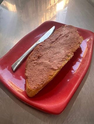 Tostadas De Pate (Media)