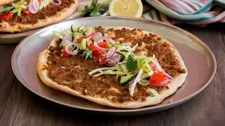 Turecka Pizza Z SEREM