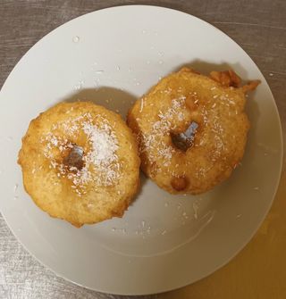 Ananas w cieście