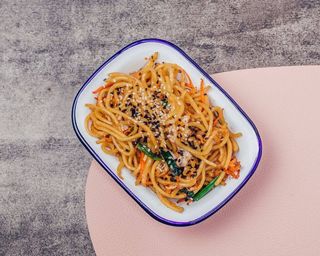 MAKARON PSZENNY z woka