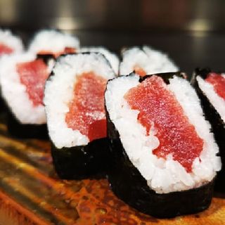Maki De Atún Rojo (8 Pzs.)