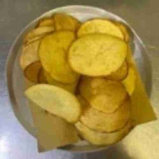 Chips fresche tagliate al coltello